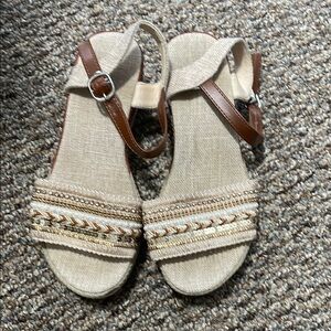 5.5 Tan Sandals w bead work 36